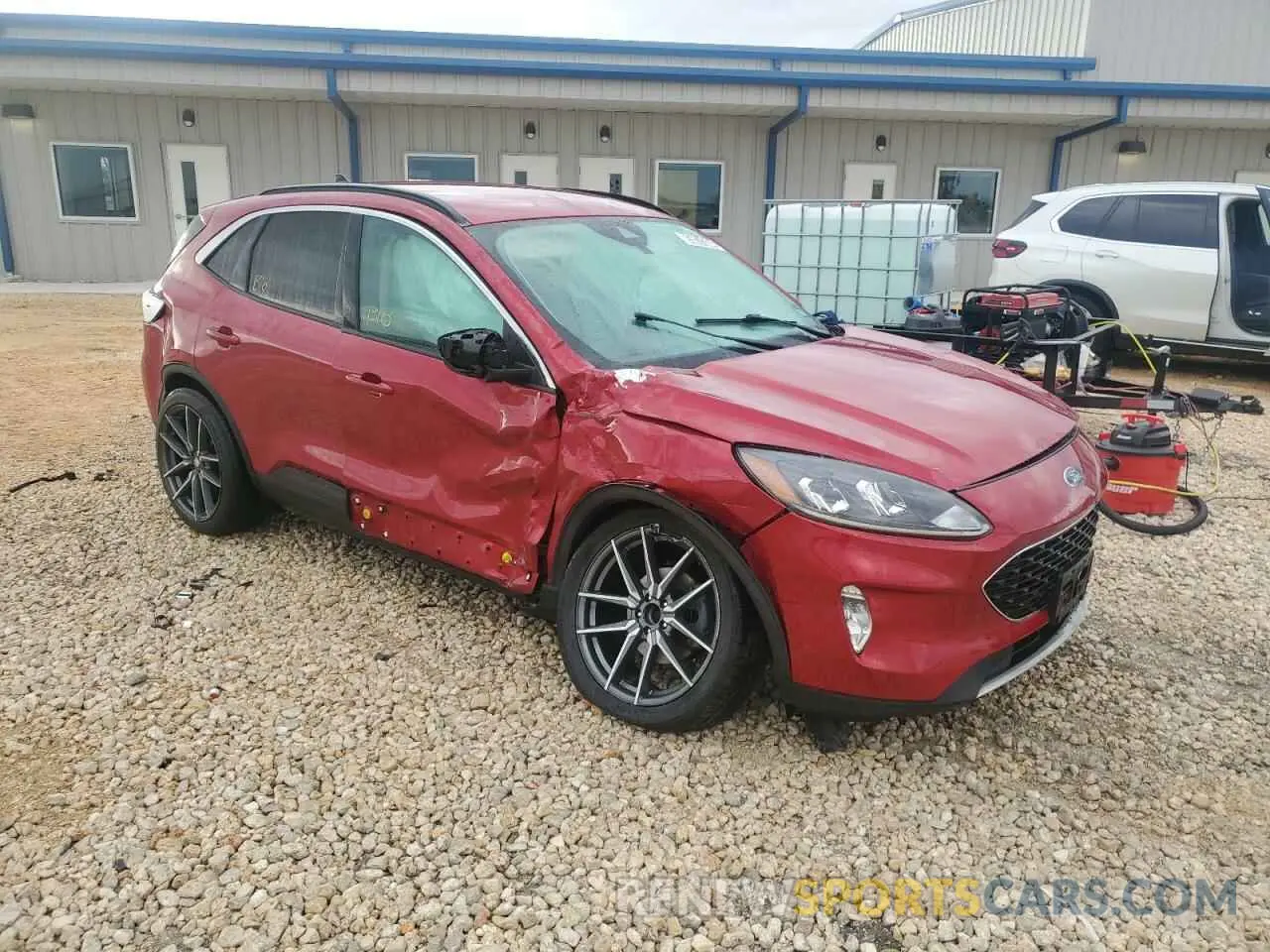 4 fotografías del automóvil dañado 1FMCU0H65LUA75599 FORD ESCAPE 2020