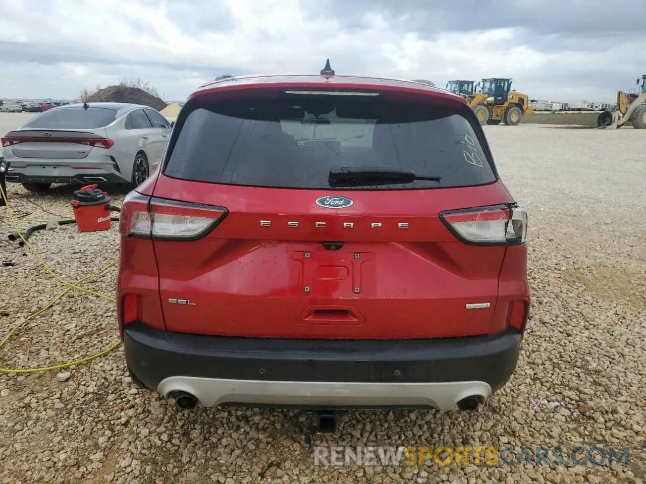 6 fotografías del automóvil dañado 1FMCU0H65LUA75599 FORD ESCAPE 2020