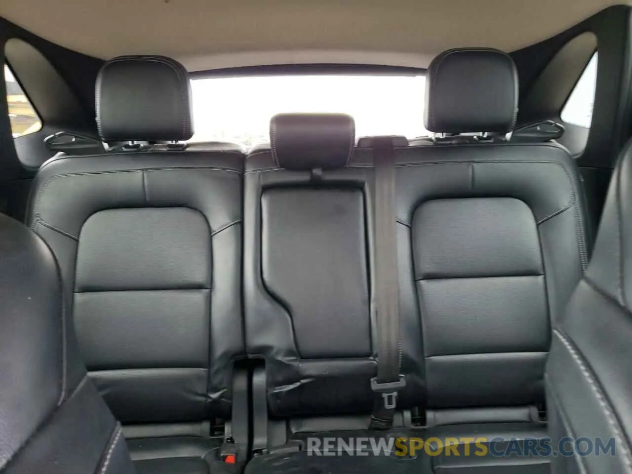10 fotografías del automóvil dañado 1FMCU0H65LUB43030 FORD ESCAPE 2020