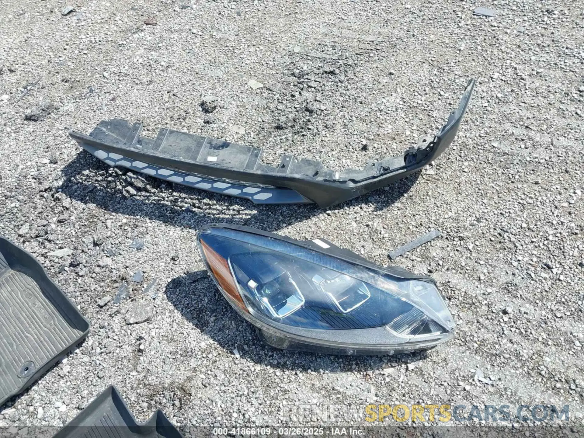 12 fotografías del automóvil dañado 1FMCU0H65LUB62435 FORD ESCAPE 2020