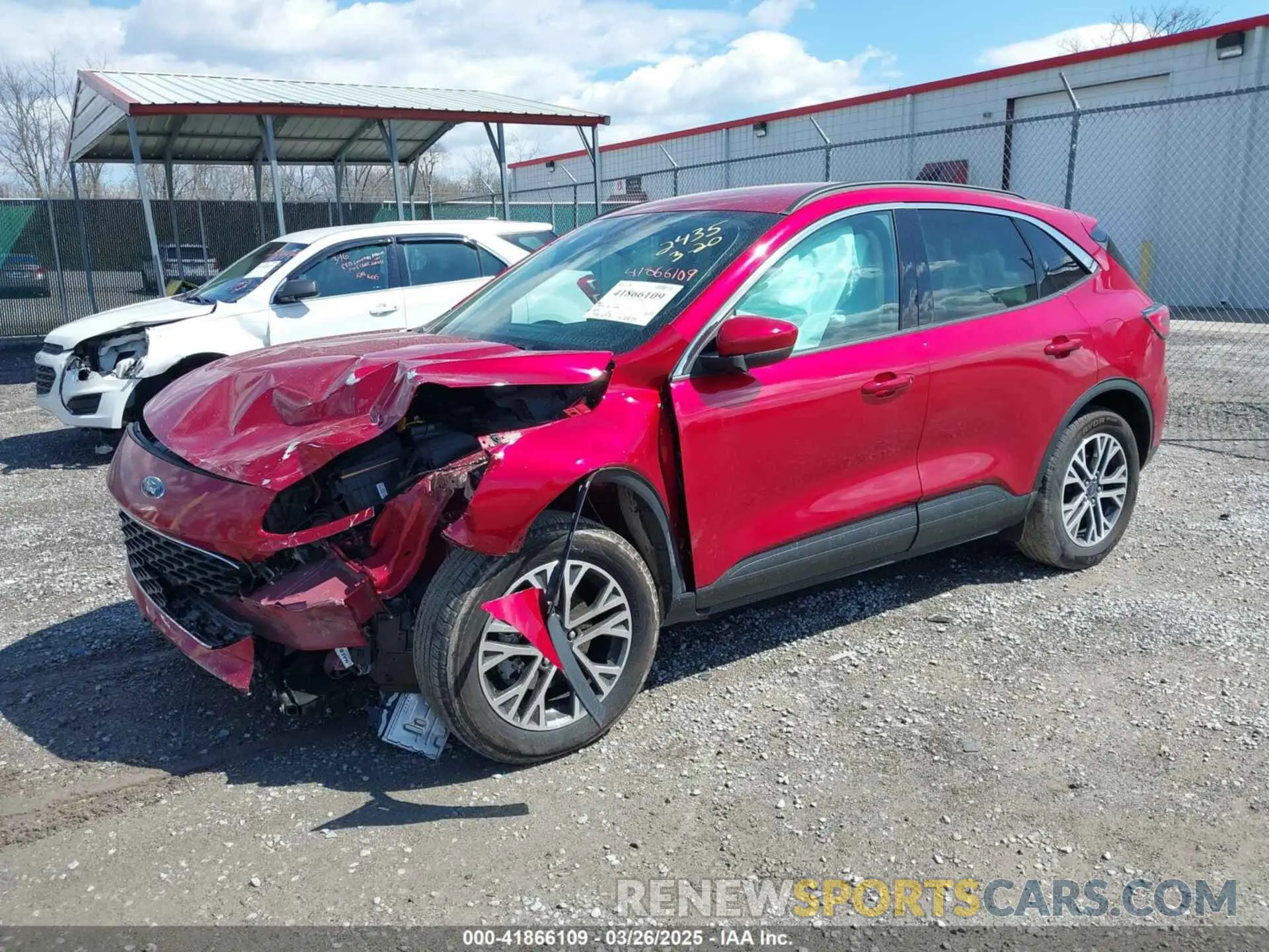 2 fotografías del automóvil dañado 1FMCU0H65LUB62435 FORD ESCAPE 2020