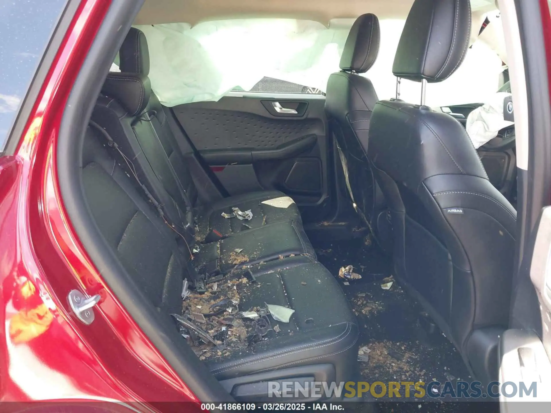 8 fotografías del automóvil dañado 1FMCU0H65LUB62435 FORD ESCAPE 2020