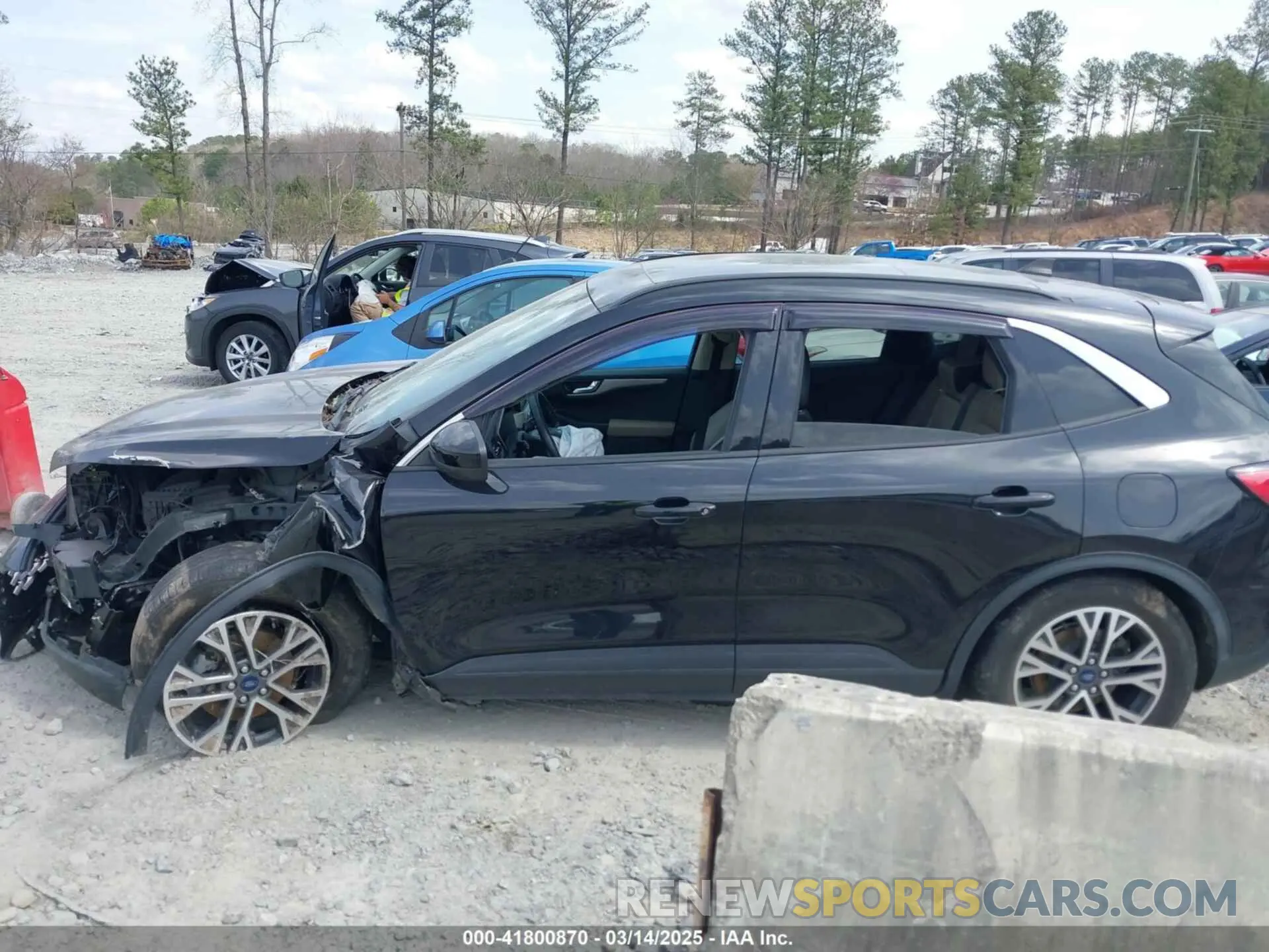 13 fotografías del automóvil dañado 1FMCU0H66LUA91858 FORD ESCAPE 2020