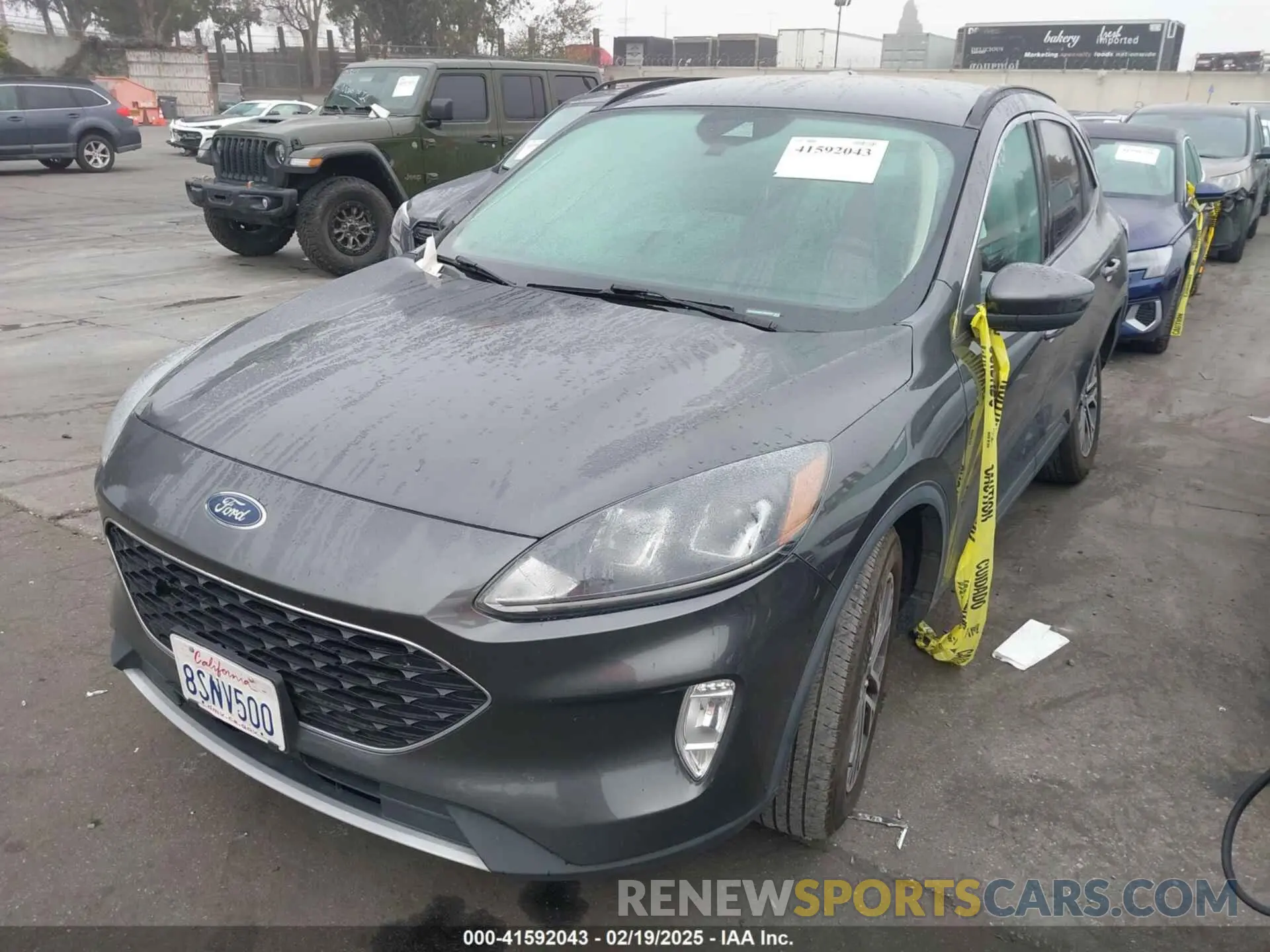 2 fotografías del automóvil dañado 1FMCU0H66LUB69653 FORD ESCAPE 2020