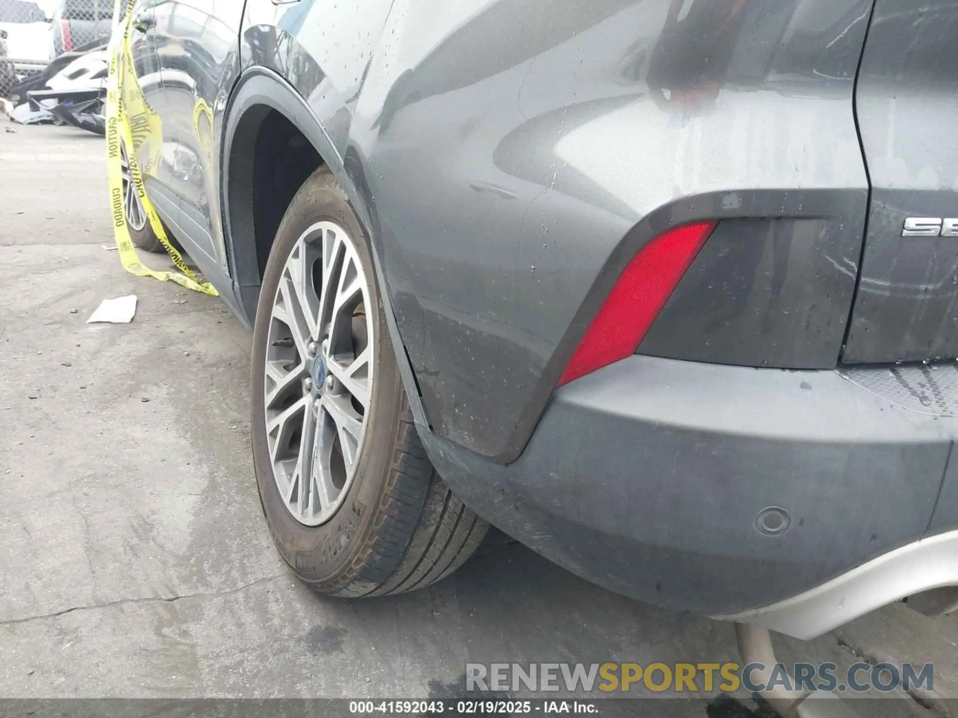 6 fotografías del automóvil dañado 1FMCU0H66LUB69653 FORD ESCAPE 2020