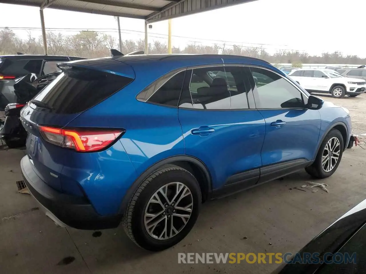 3 fotografías del automóvil dañado 1FMCU0H67LUA40403 FORD ESCAPE 2020