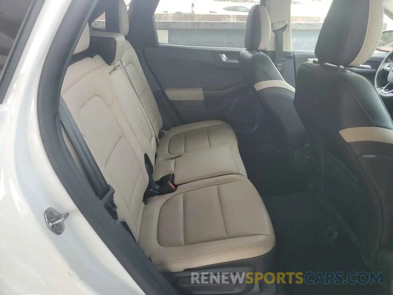 10 fotografías del automóvil dañado 1FMCU0H67LUA66709 FORD ESCAPE 2020