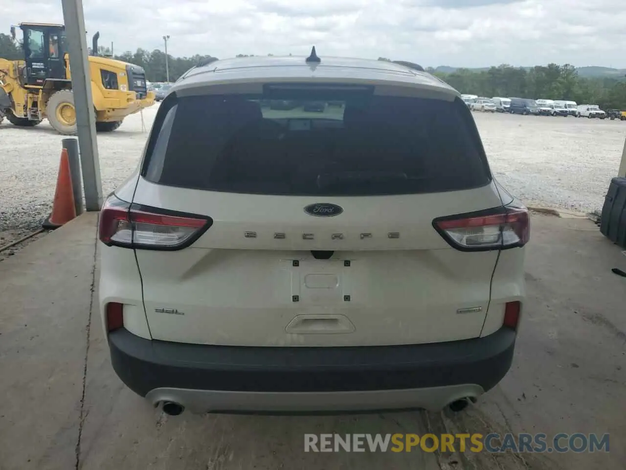 6 fotografías del automóvil dañado 1FMCU0H67LUA66709 FORD ESCAPE 2020