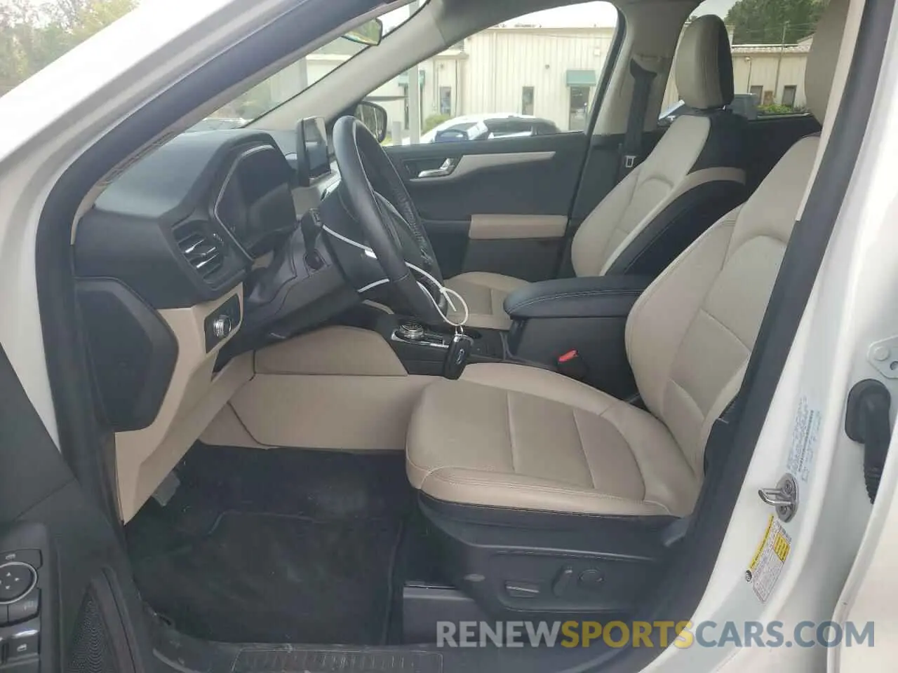 7 fotografías del automóvil dañado 1FMCU0H67LUA66709 FORD ESCAPE 2020