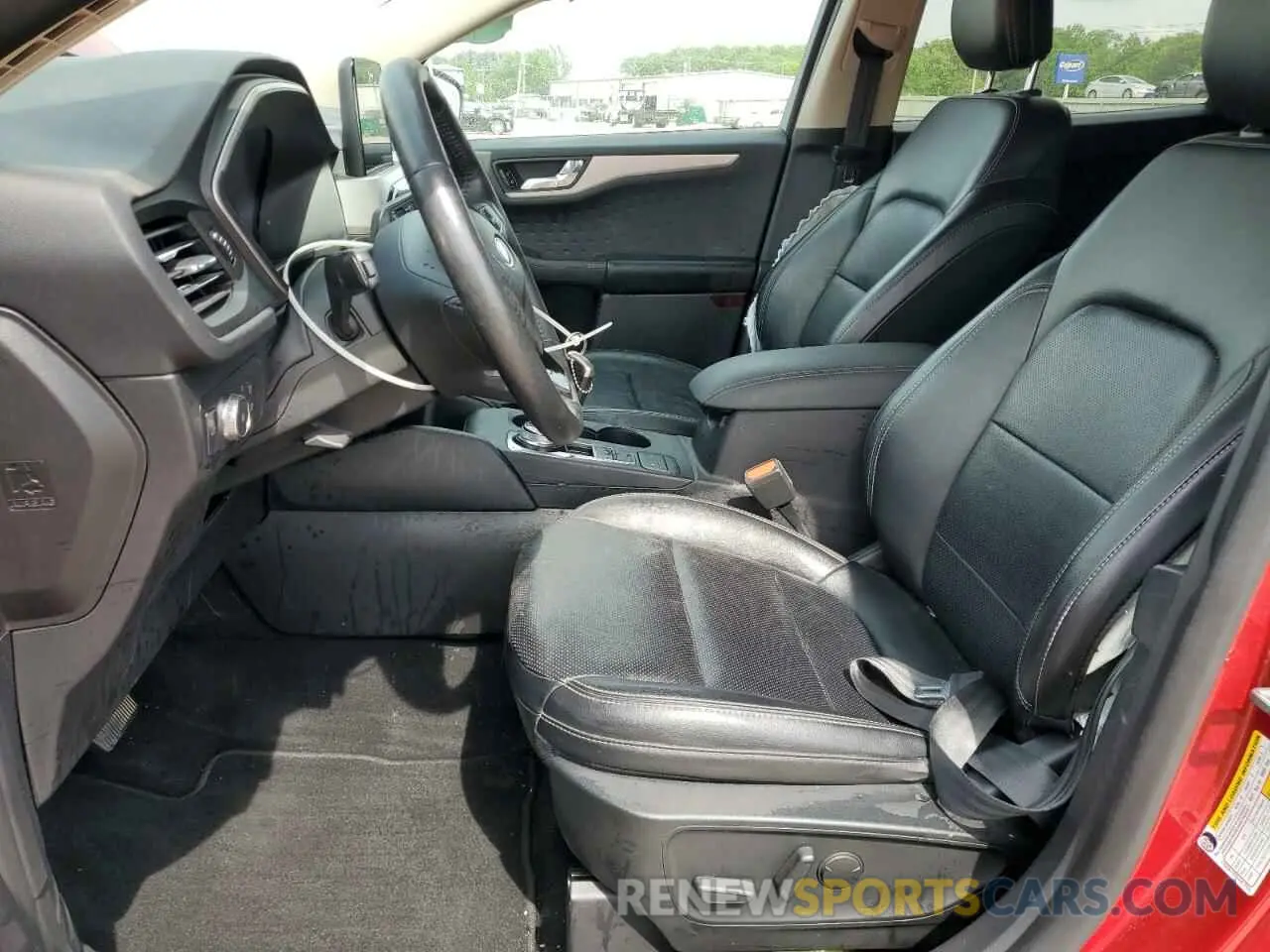 7 fotografías del automóvil dañado 1FMCU0H67LUA93652 FORD ESCAPE 2020