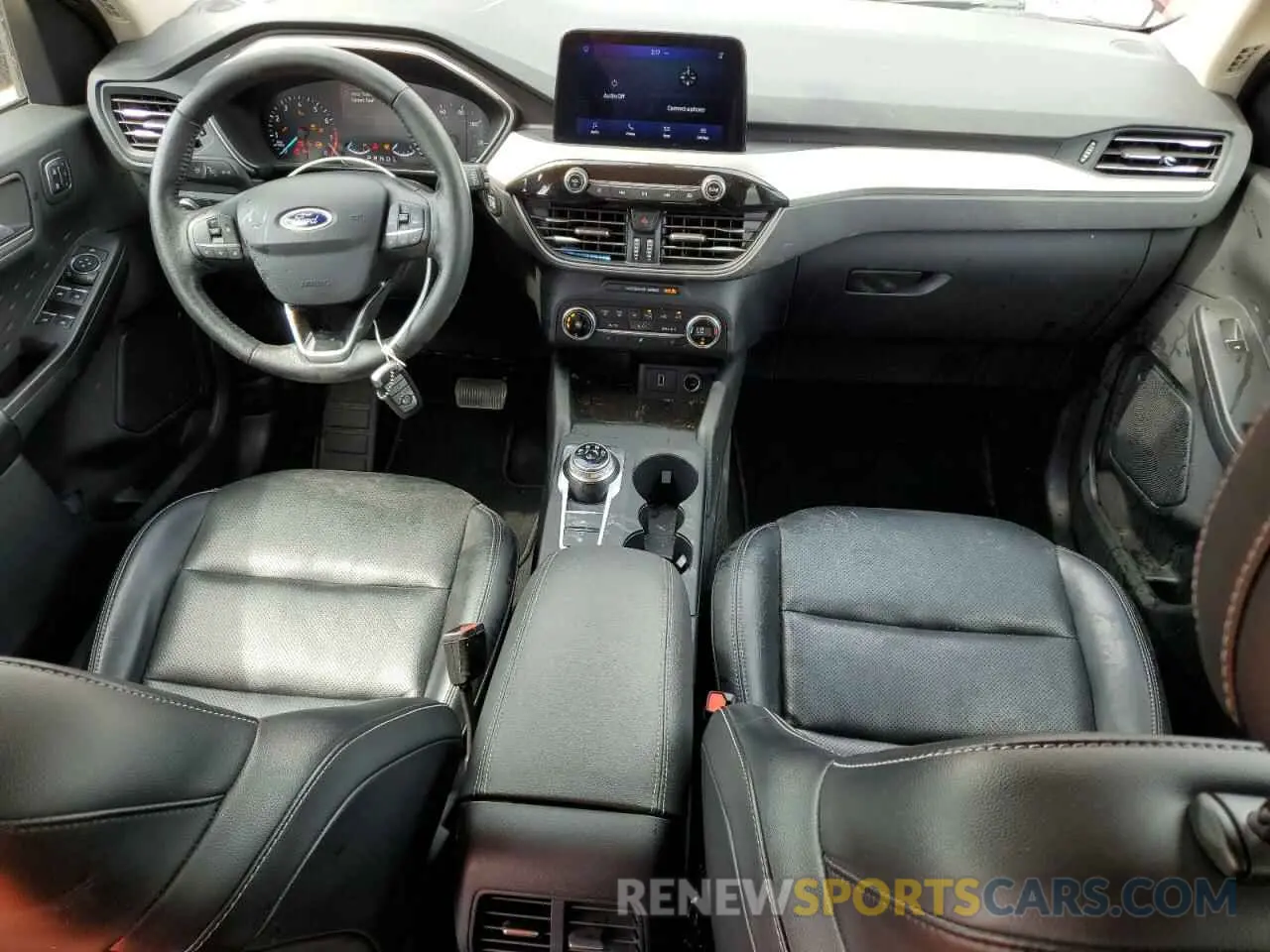 8 fotografías del automóvil dañado 1FMCU0H67LUA93652 FORD ESCAPE 2020