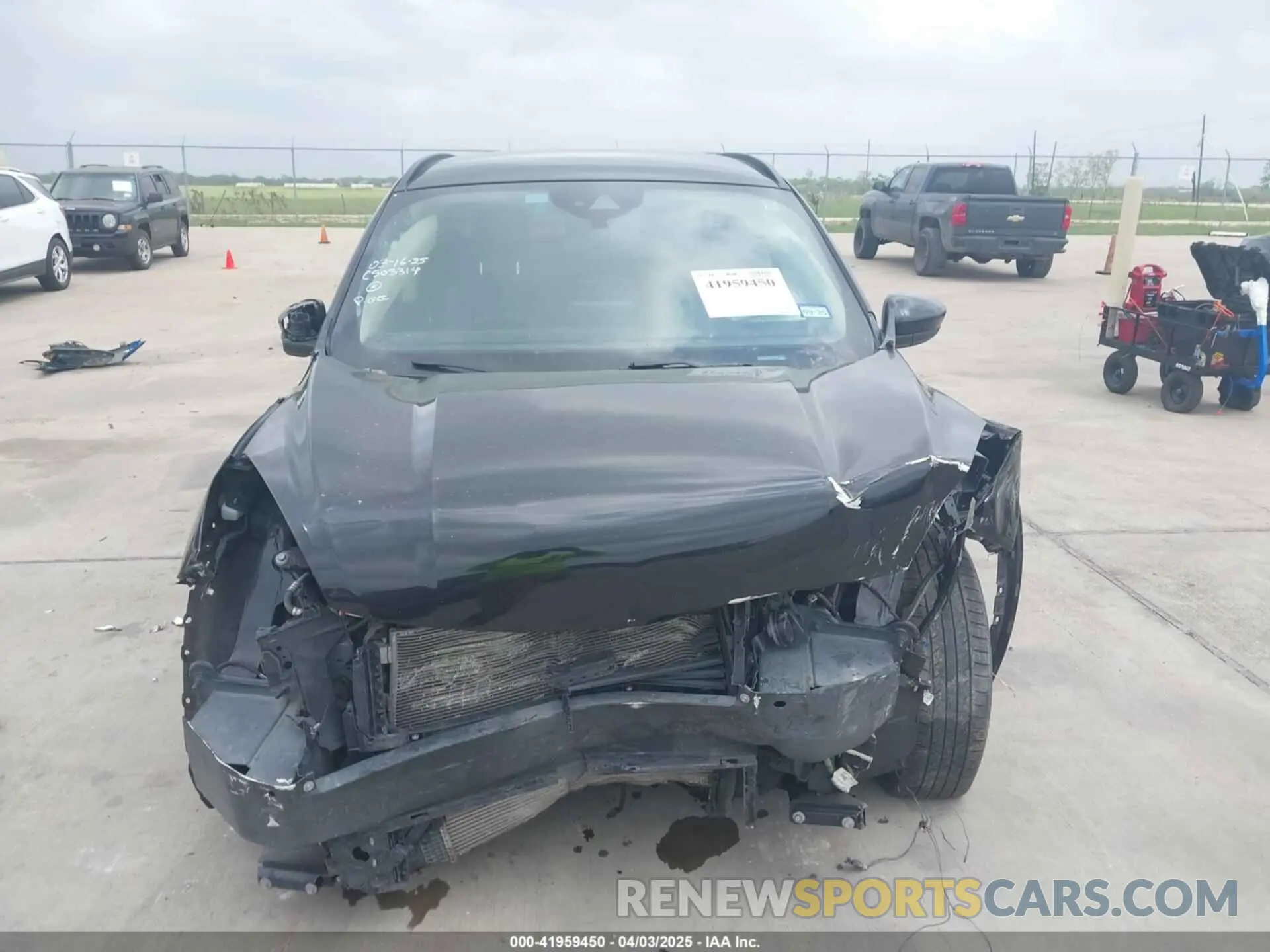 11 fotografías del automóvil dañado 1FMCU0H67LUB10496 FORD ESCAPE 2020