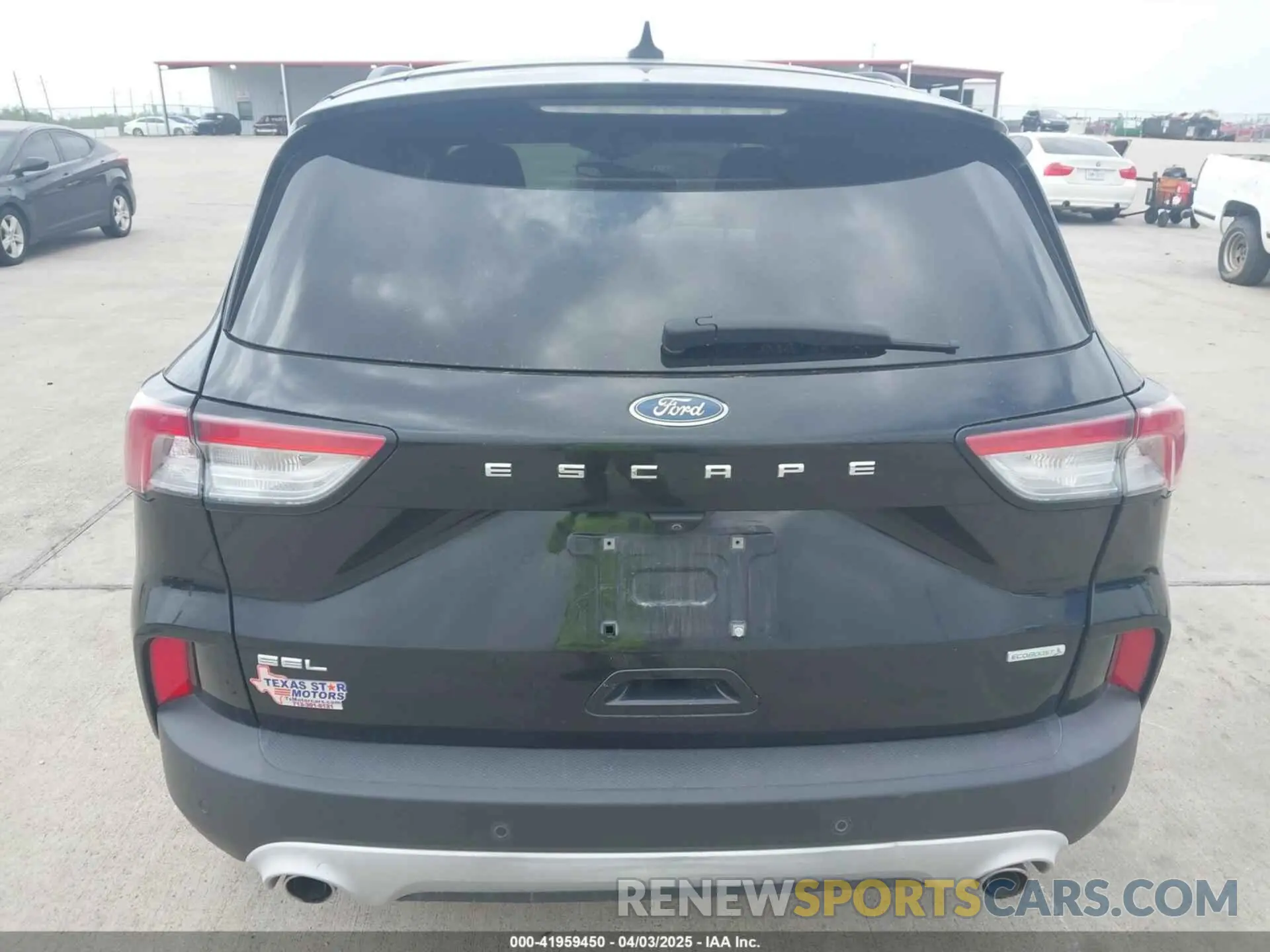 15 fotografías del automóvil dañado 1FMCU0H67LUB10496 FORD ESCAPE 2020