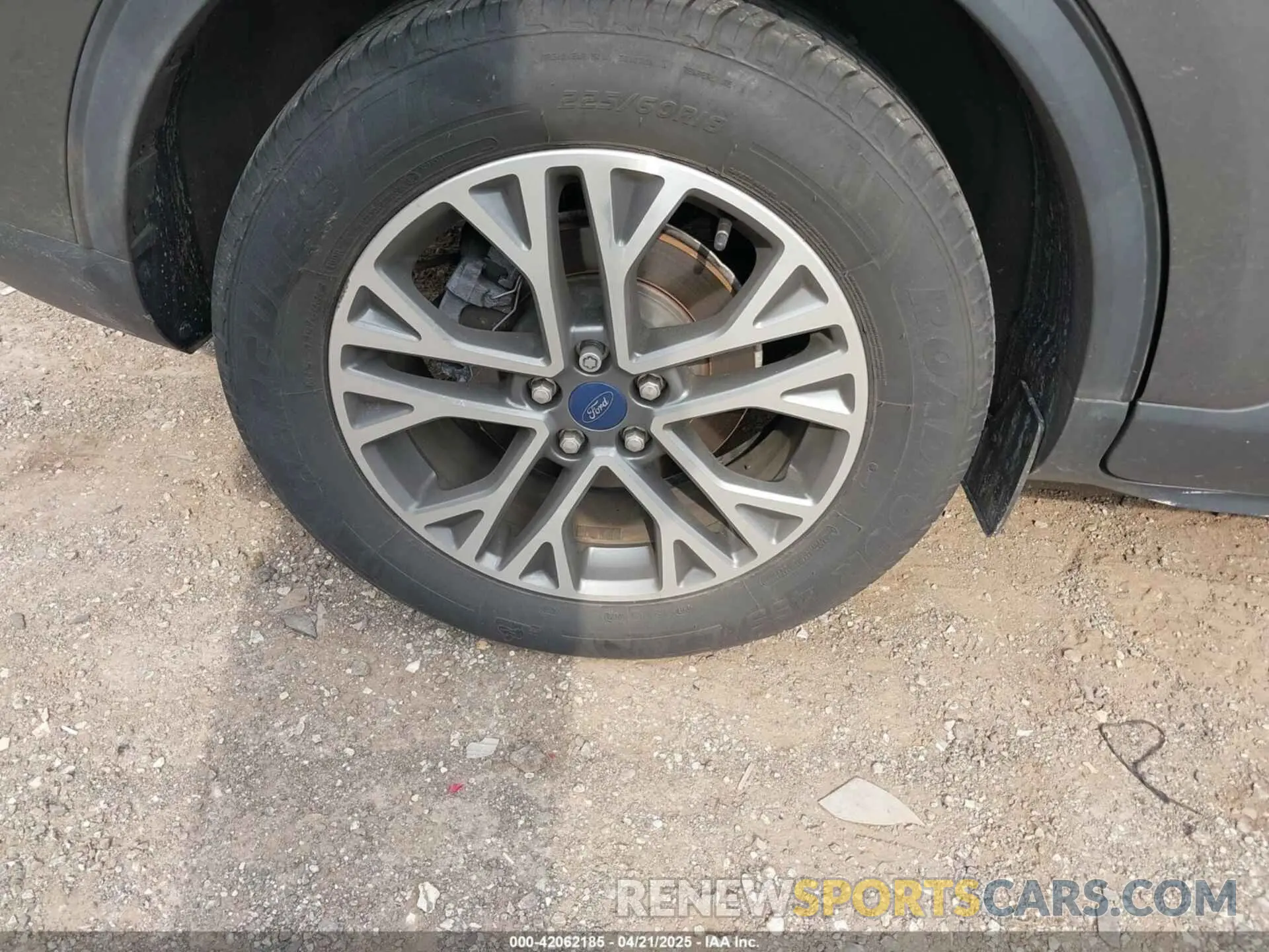 12 fotografías del automóvil dañado 1FMCU0H68LUA61096 FORD ESCAPE 2020