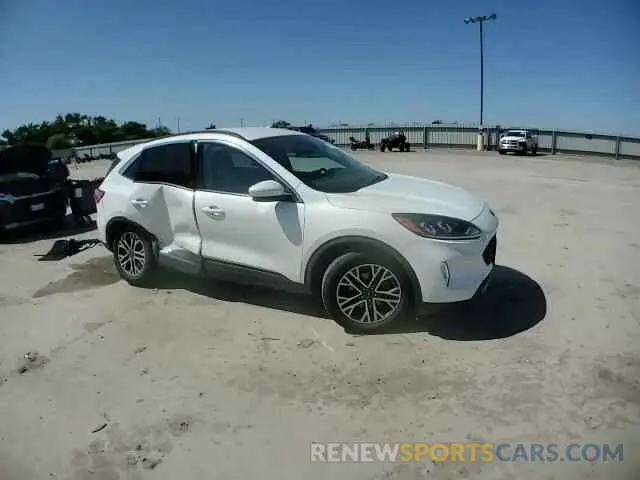 11 fotografías del automóvil dañado 1FMCU0H69LUA31315 FORD ESCAPE 2020