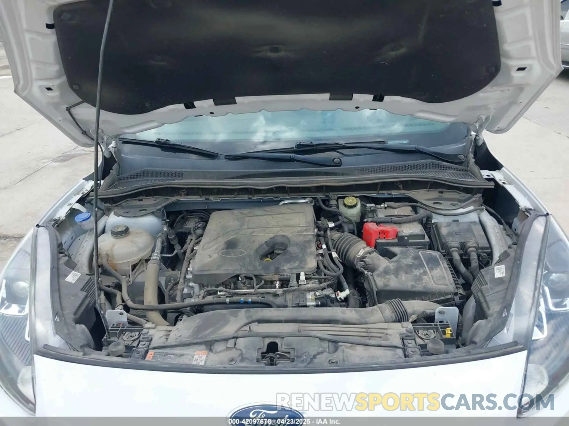10 fotografías del automóvil dañado 1FMCU0H69LUB75138 FORD ESCAPE 2020