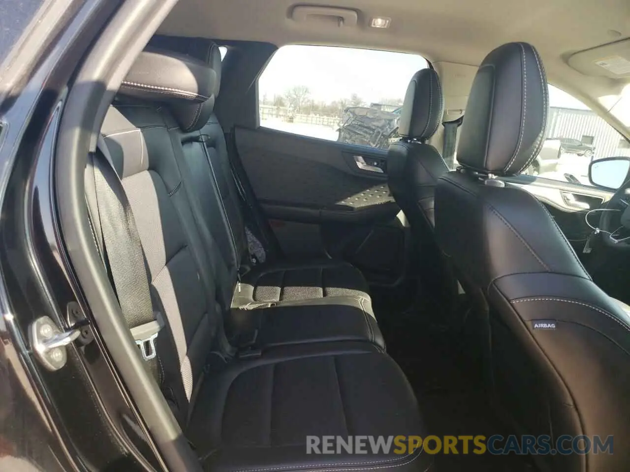 11 fotografías del automóvil dañado 1FMCU0H69LUB96765 FORD ESCAPE 2020