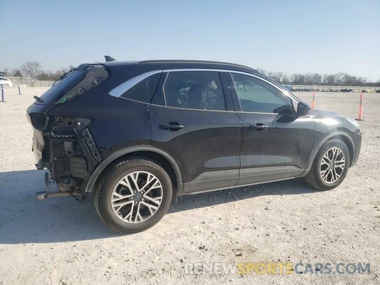 3 fotografías del automóvil dañado 1FMCU0H69LUB96765 FORD ESCAPE 2020