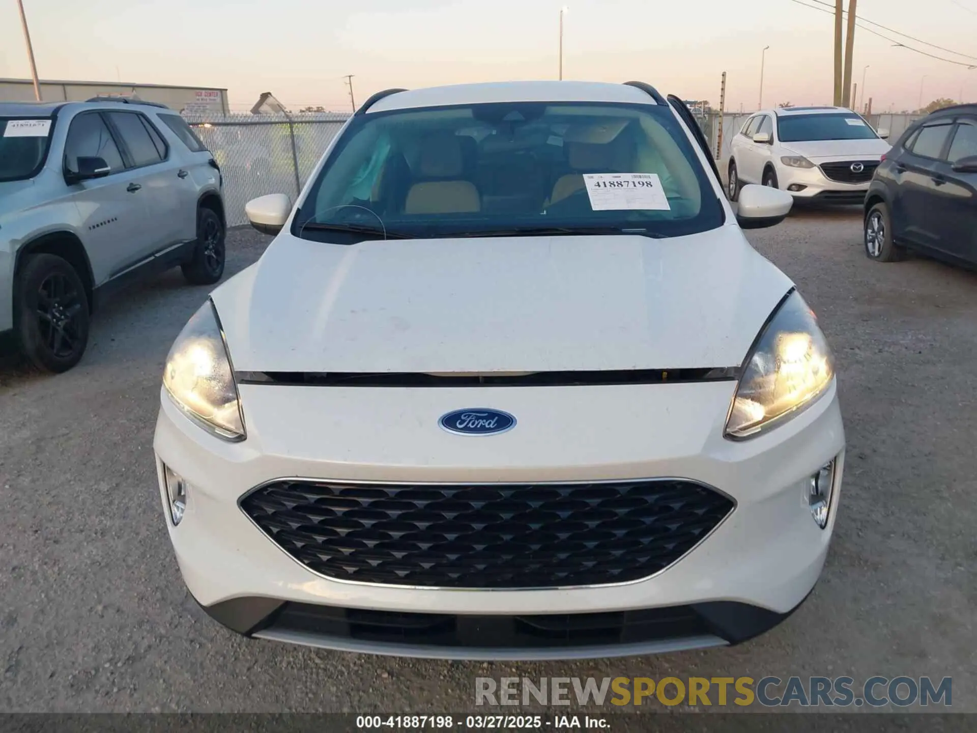 12 fotografías del automóvil dañado 1FMCU0H6XLUC50753 FORD ESCAPE 2020