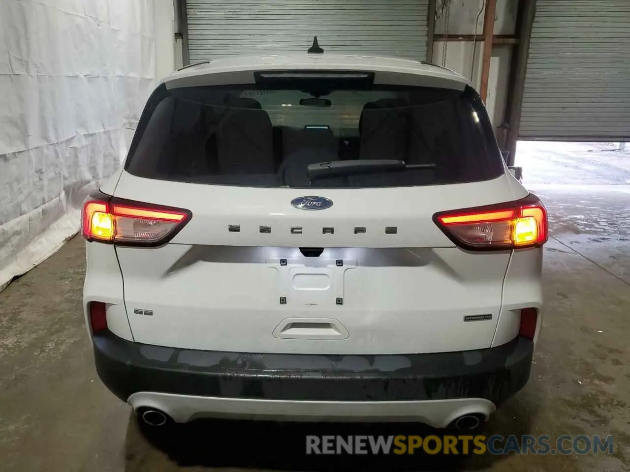 6 fotografías del automóvil dañado 1FMCU9BZ0LUB09942 FORD ESCAPE 2020