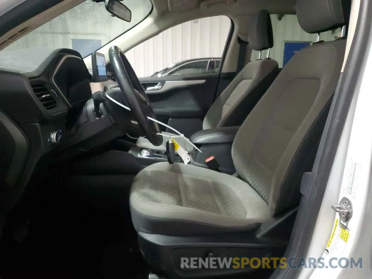 7 fotografías del automóvil dañado 1FMCU9BZ0LUB09942 FORD ESCAPE 2020