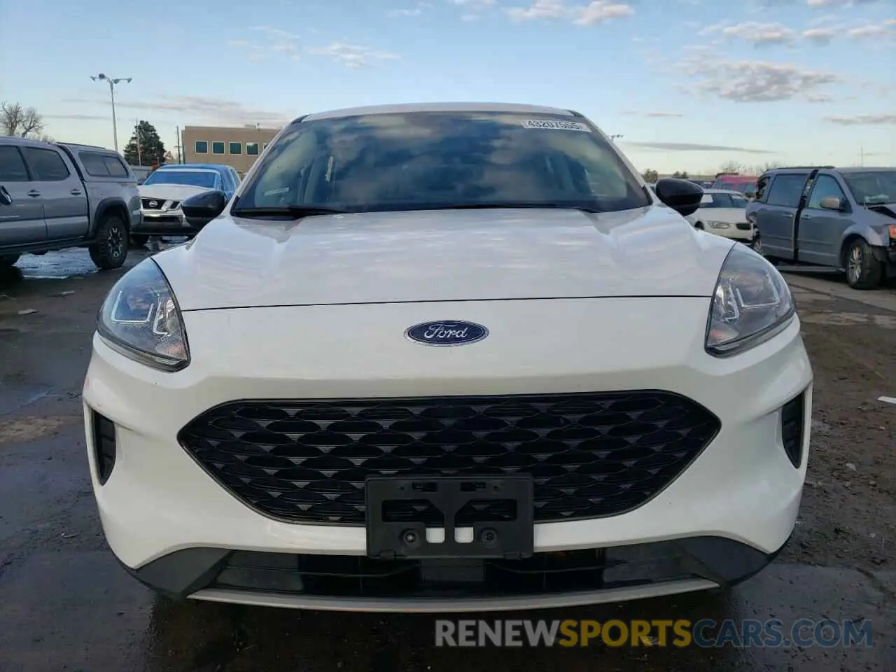 5 fotografías del automóvil dañado 1FMCU9BZ1LUB14101 FORD ESCAPE 2020