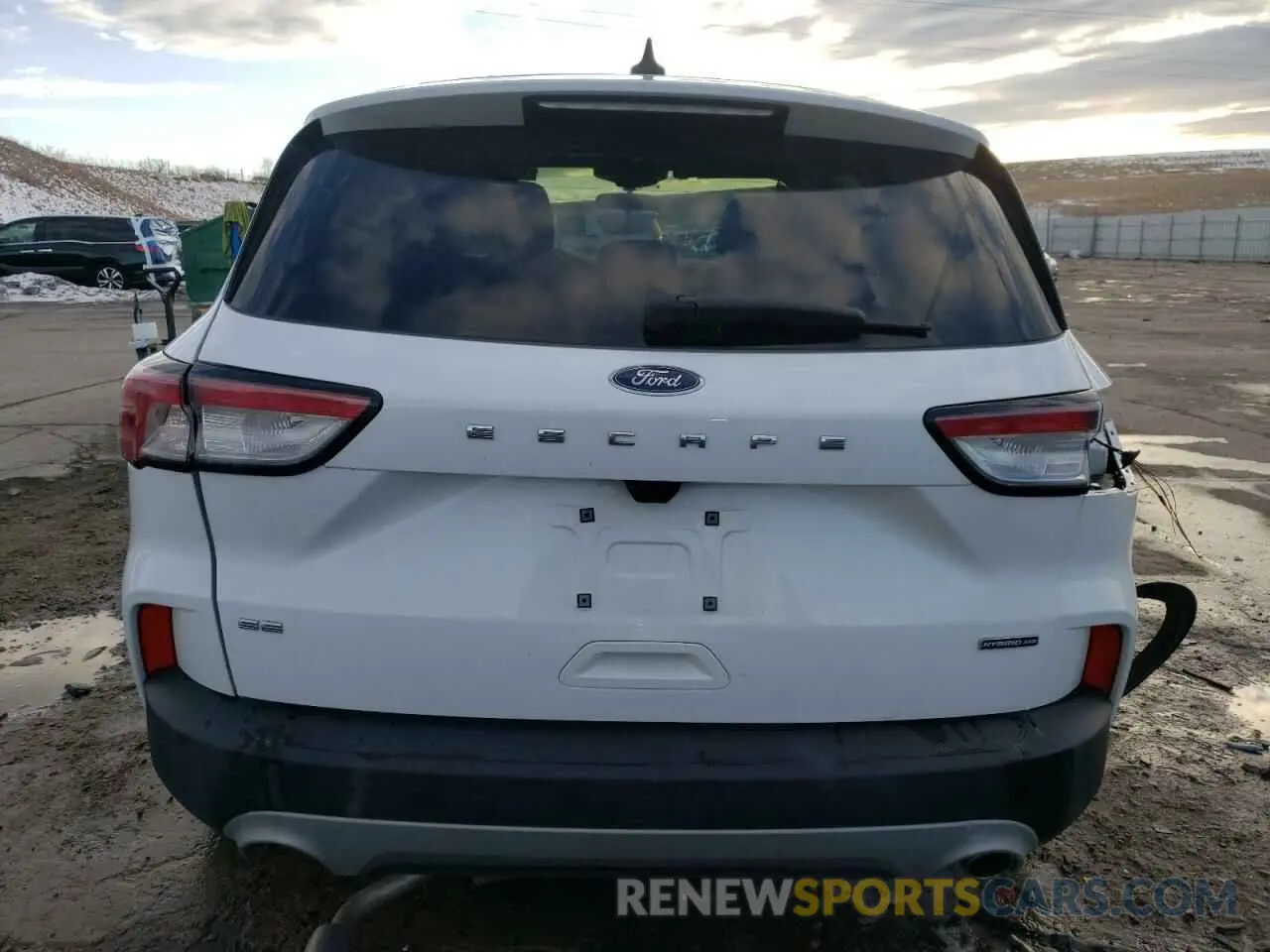6 fotografías del automóvil dañado 1FMCU9BZ1LUB14101 FORD ESCAPE 2020