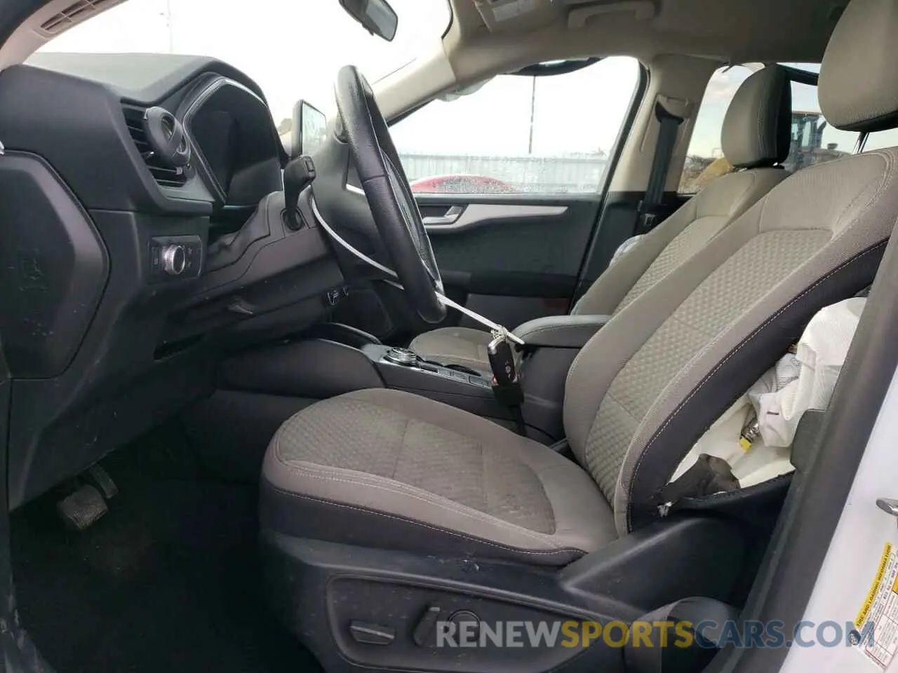7 fotografías del automóvil dañado 1FMCU9BZ1LUB14101 FORD ESCAPE 2020