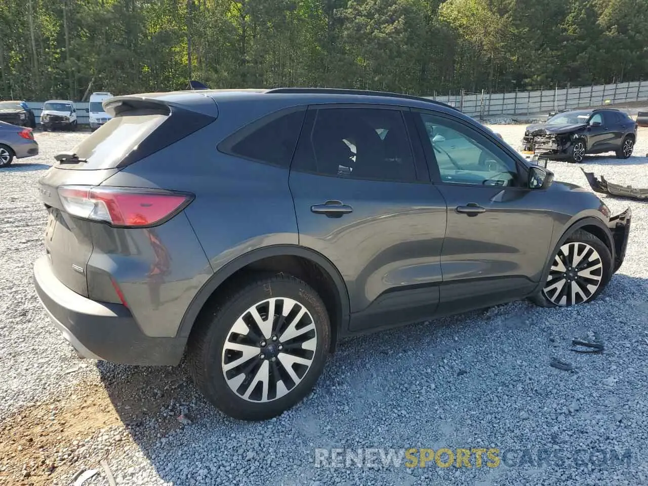 3 fotografías del automóvil dañado 1FMCU9BZ2LUA60131 FORD ESCAPE 2020
