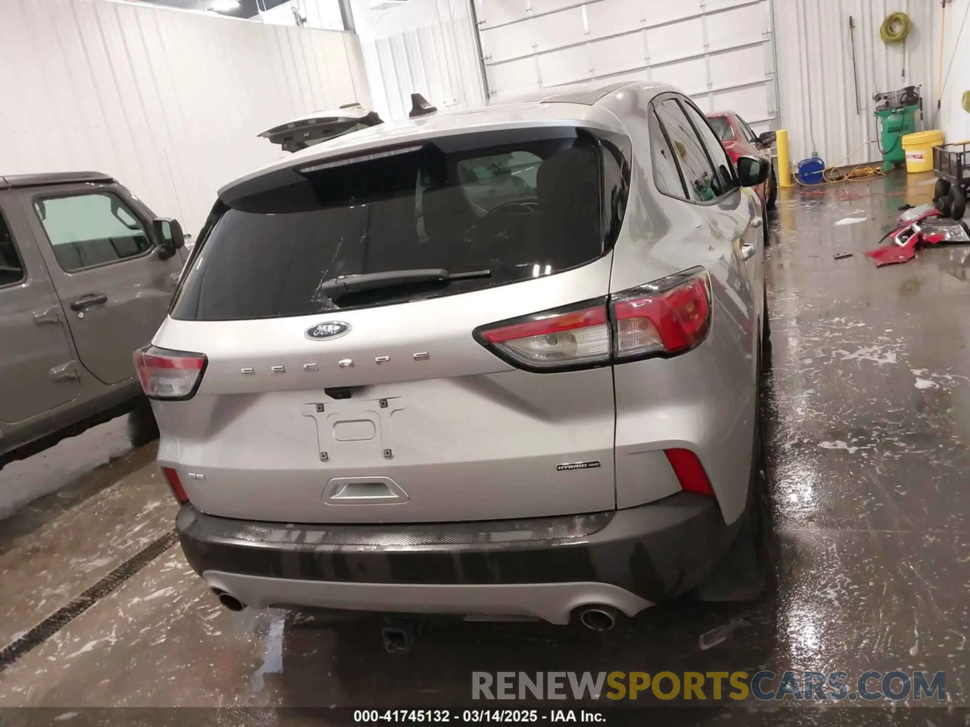 16 fotografías del automóvil dañado 1FMCU9BZ3LUB67351 FORD ESCAPE 2020