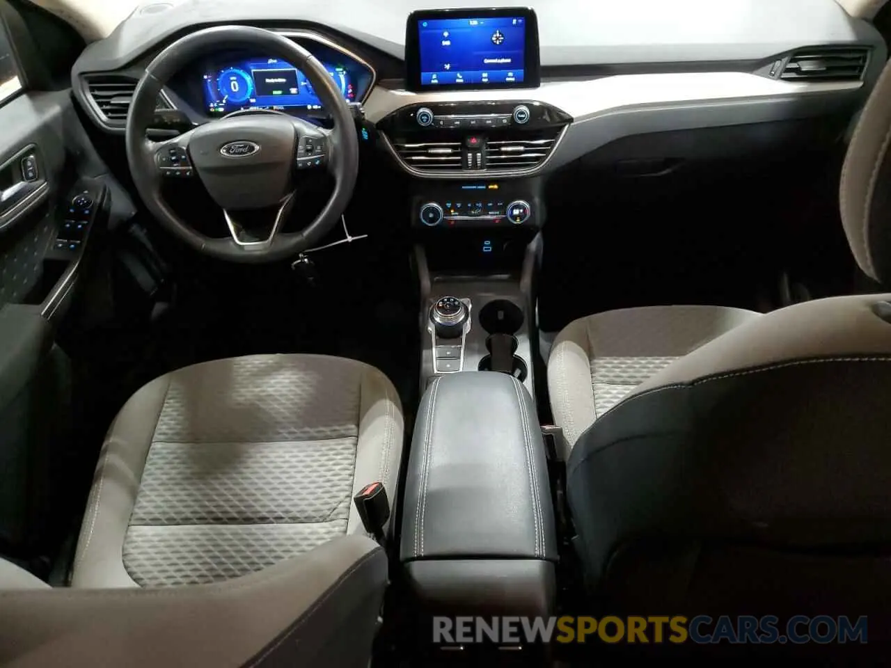 8 fotografías del automóvil dañado 1FMCU9BZ5LUC58086 FORD ESCAPE 2020
