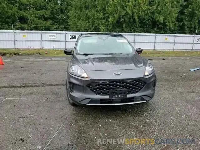 12 fotografías del automóvil dañado 1FMCU9BZ8LUB71282 FORD ESCAPE 2020
