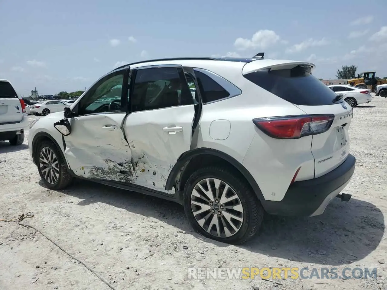 2 fotografías del automóvil dañado 1FMCU9DZ0LUB95931 FORD ESCAPE 2020
