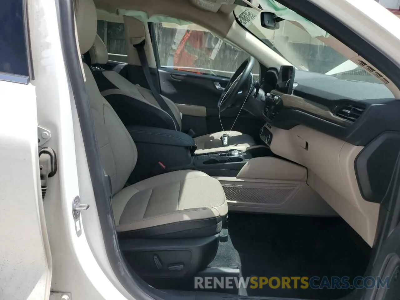 7 fotografías del automóvil dañado 1FMCU9DZ0LUB95931 FORD ESCAPE 2020