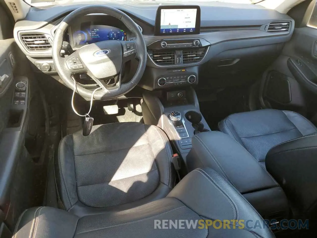 8 fotografías del automóvil dañado 1FMCU9DZ0LUC11478 FORD ESCAPE 2020