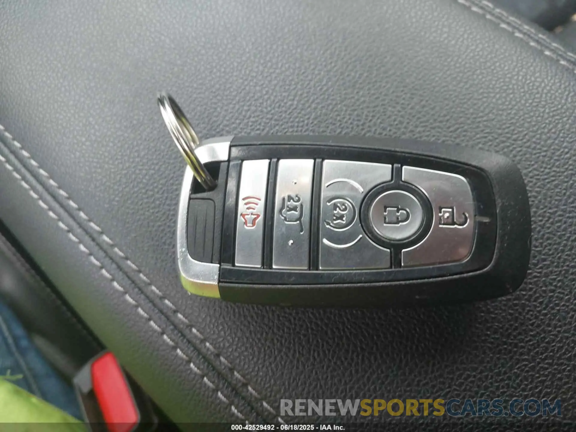 11 fotografías del automóvil dañado 1FMCU9DZ1LUA12889 FORD ESCAPE 2020