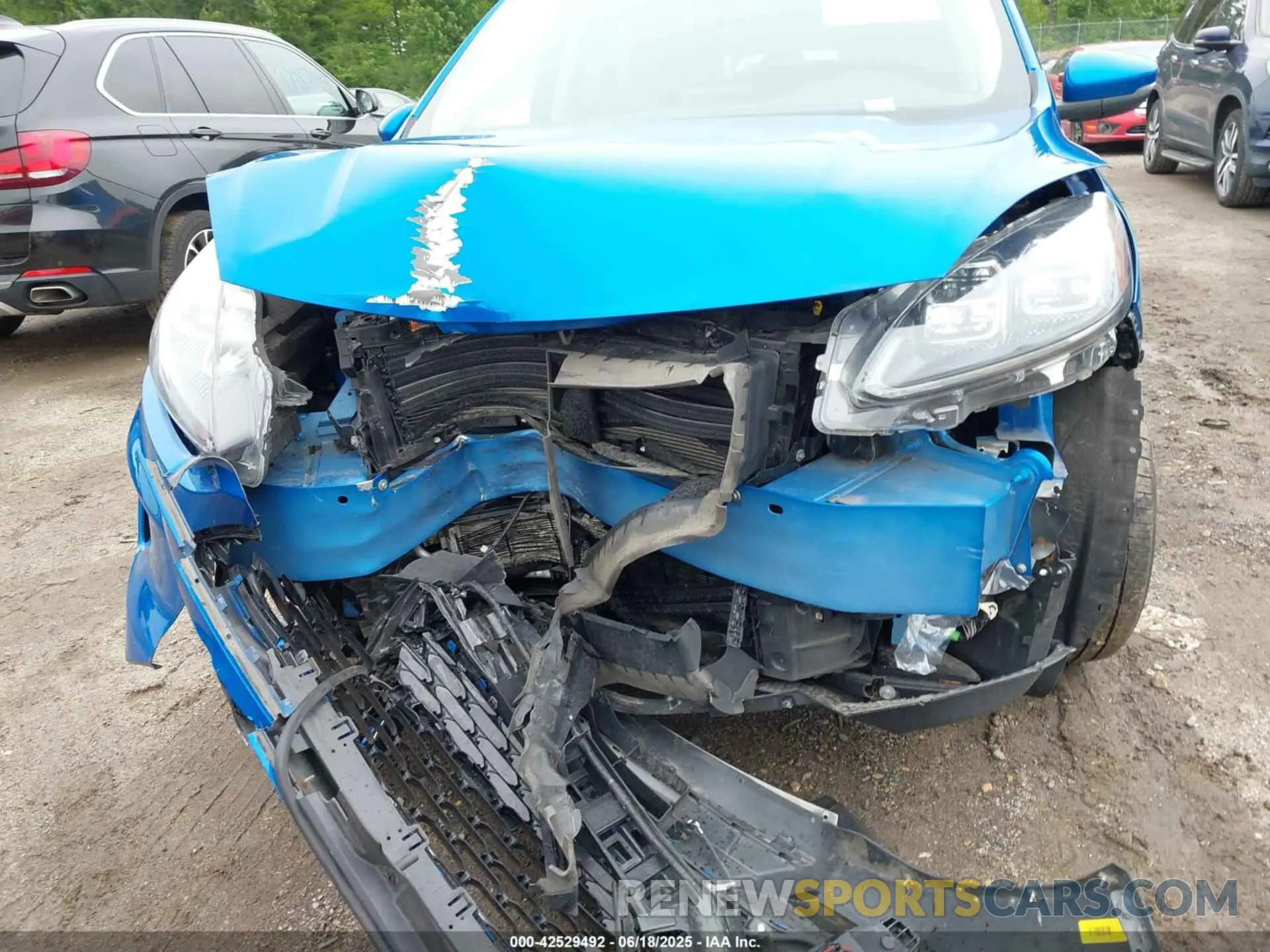 6 fotografías del automóvil dañado 1FMCU9DZ1LUA12889 FORD ESCAPE 2020
