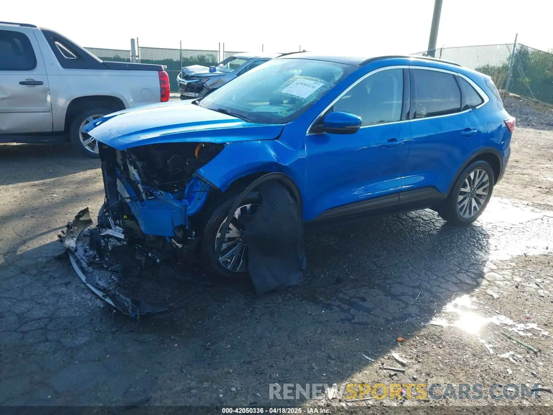 2 fotografías del automóvil dañado 1FMCU9DZ1LUB59214 FORD ESCAPE 2020