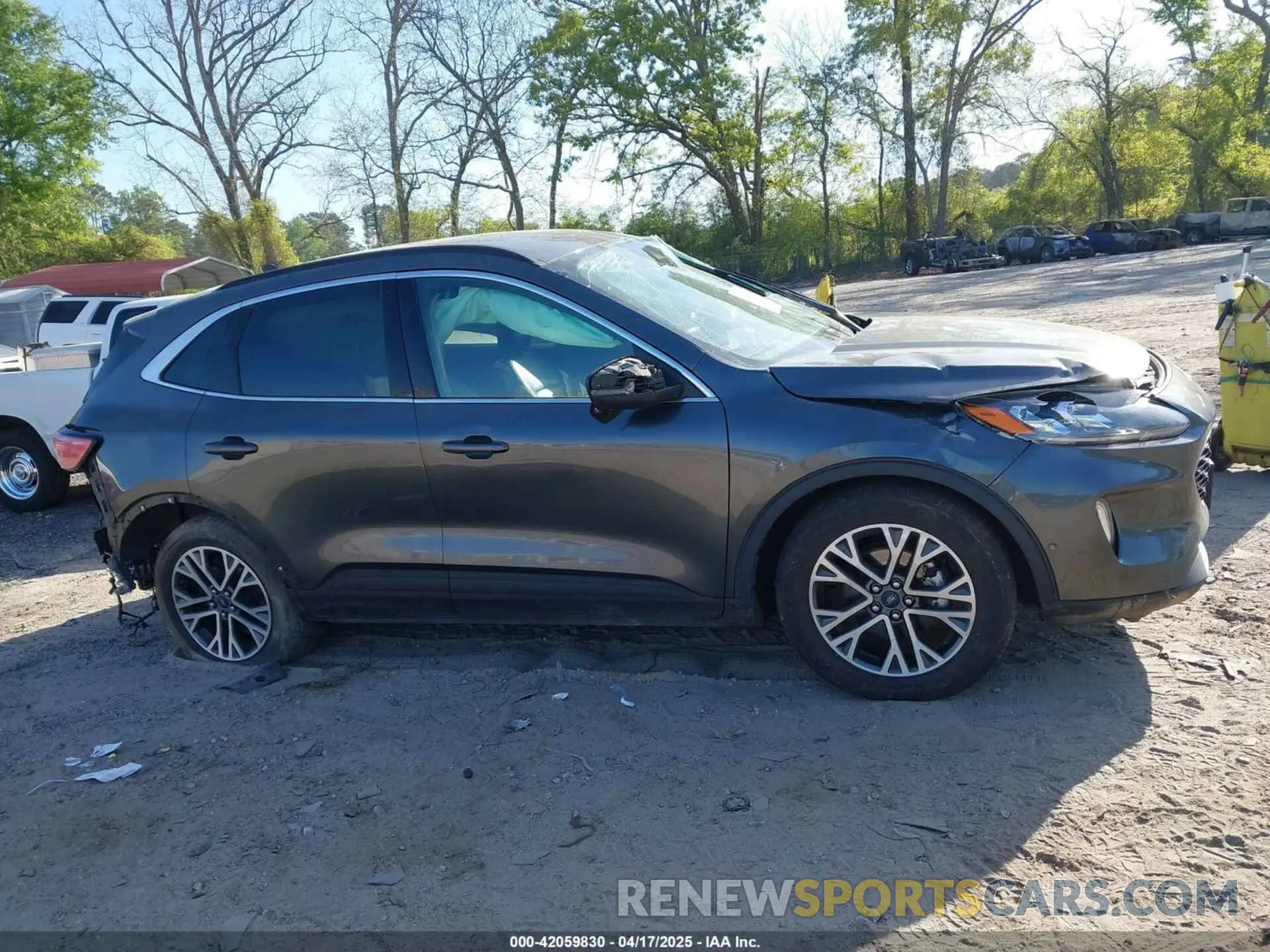 12 fotografías del automóvil dañado 1FMCU9DZ2LUA86600 FORD ESCAPE 2020