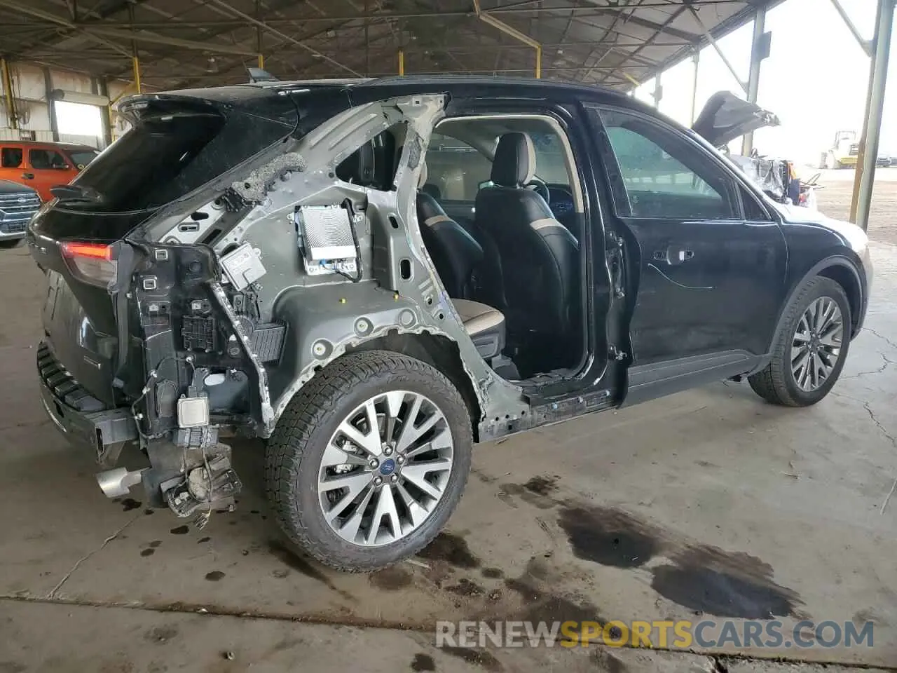 3 fotografías del automóvil dañado 1FMCU9DZ2LUB49050 FORD ESCAPE 2020