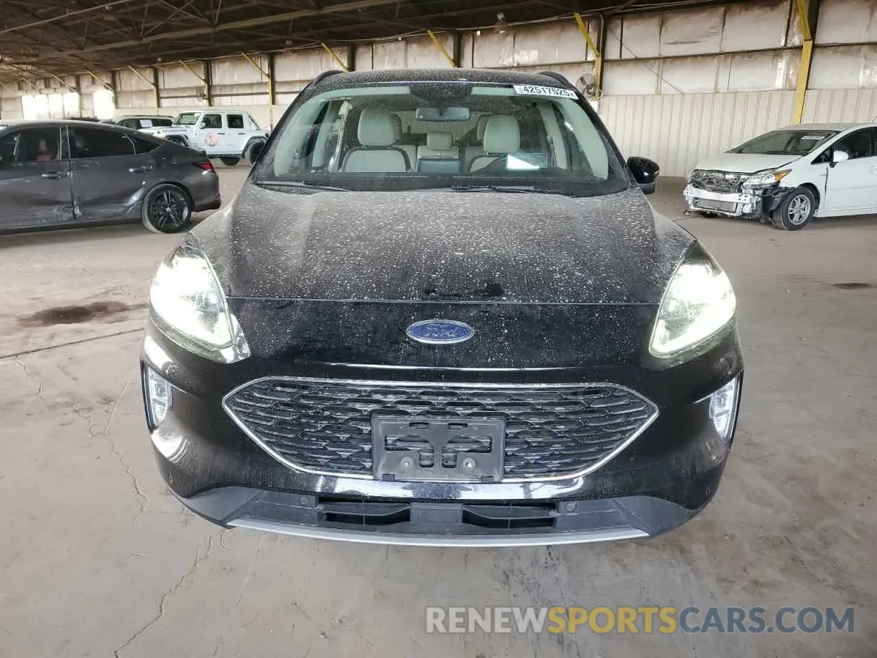 5 fotografías del automóvil dañado 1FMCU9DZ2LUB49050 FORD ESCAPE 2020