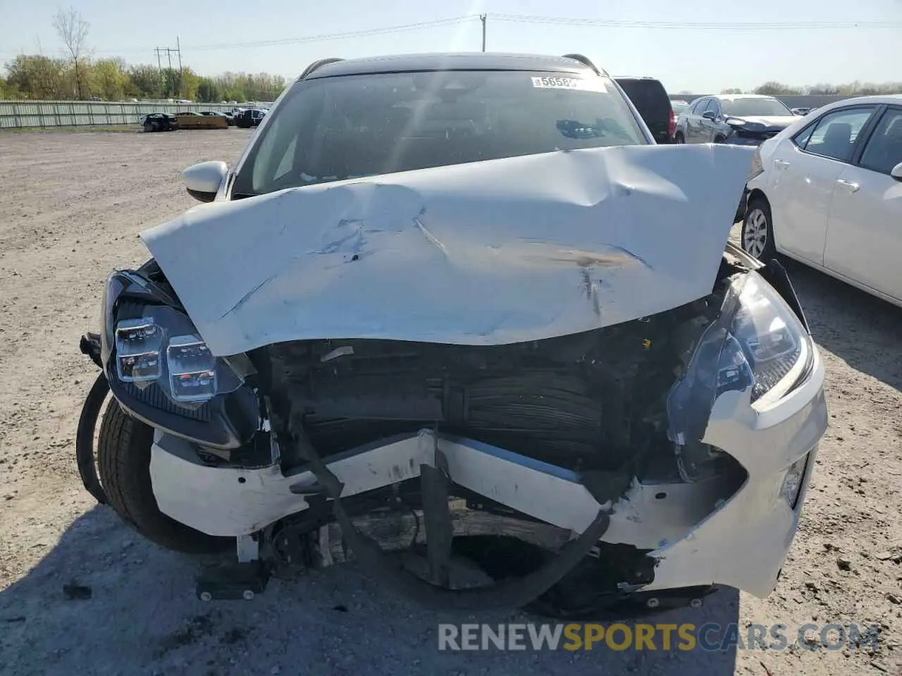 5 fotografías del automóvil dañado 1FMCU9DZ4LUC12763 FORD ESCAPE 2020