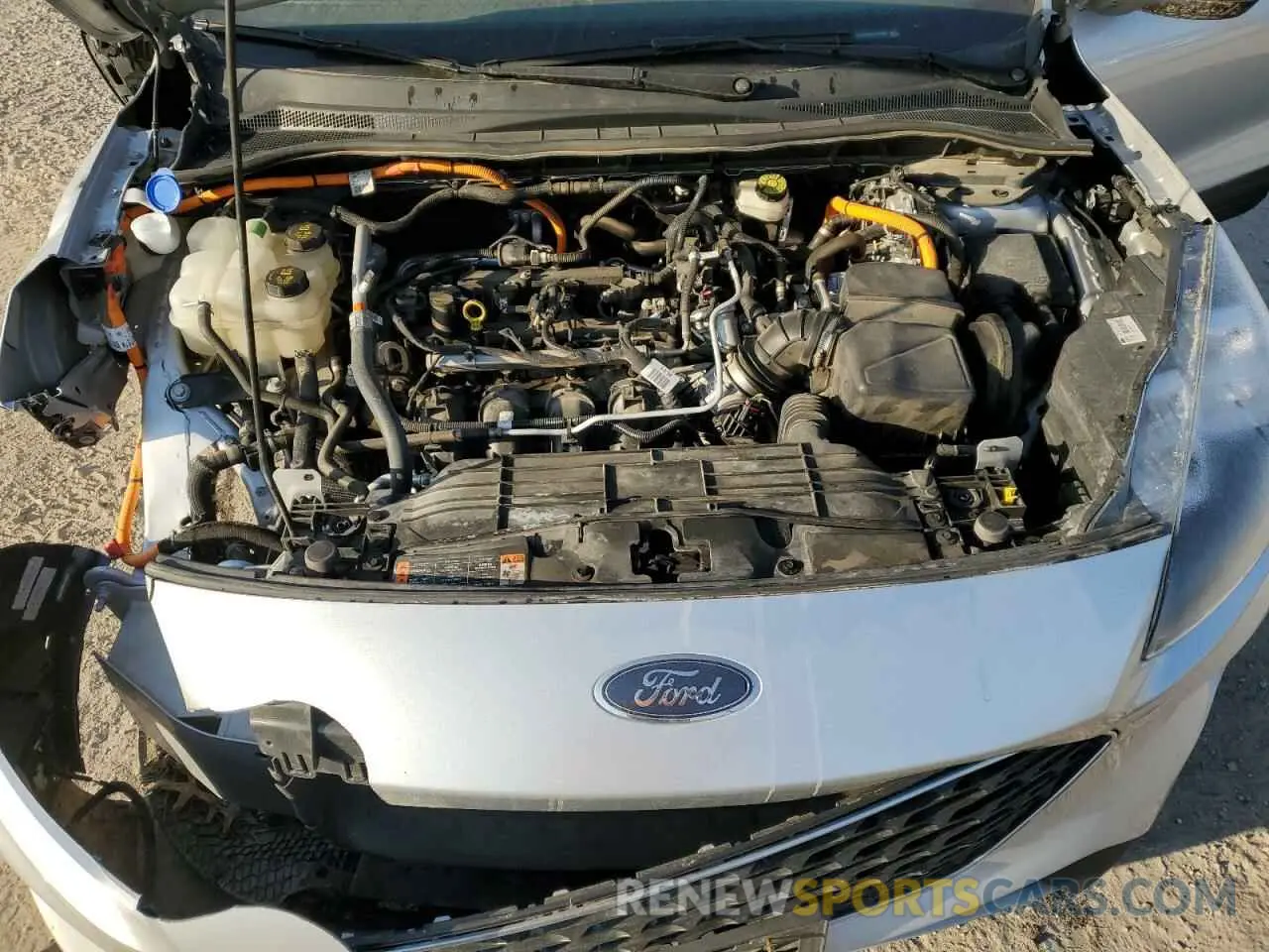 13 fotografías del automóvil dañado 1FMCU9DZ4LUC34827 FORD ESCAPE 2020