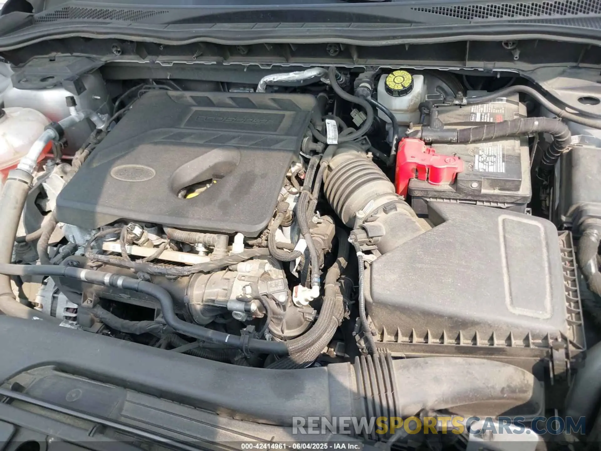 10 fotografías del automóvil dañado 1FMCU9F66LUA60875 FORD ESCAPE 2020