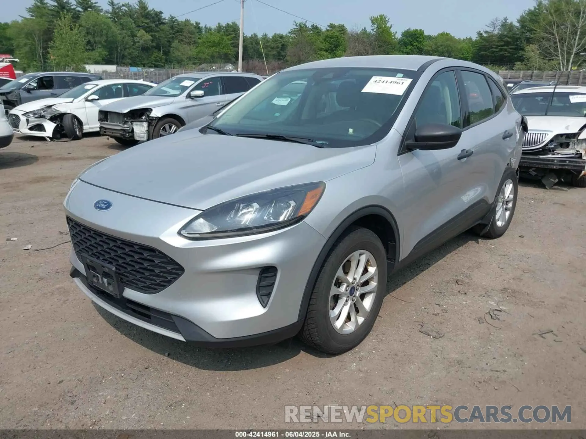 2 fotografías del automóvil dañado 1FMCU9F66LUA60875 FORD ESCAPE 2020