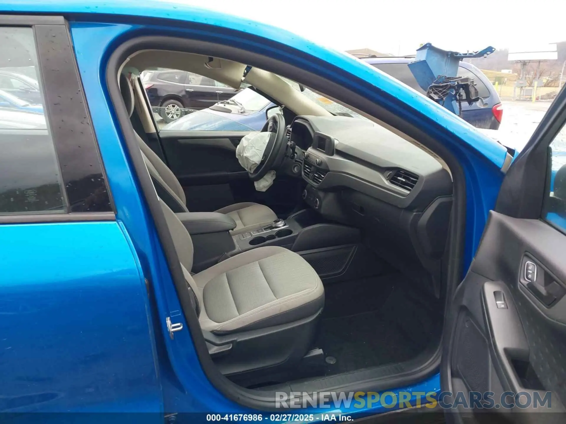 5 fotografías del automóvil dañado 1FMCU9F69LUB93713 FORD ESCAPE 2020