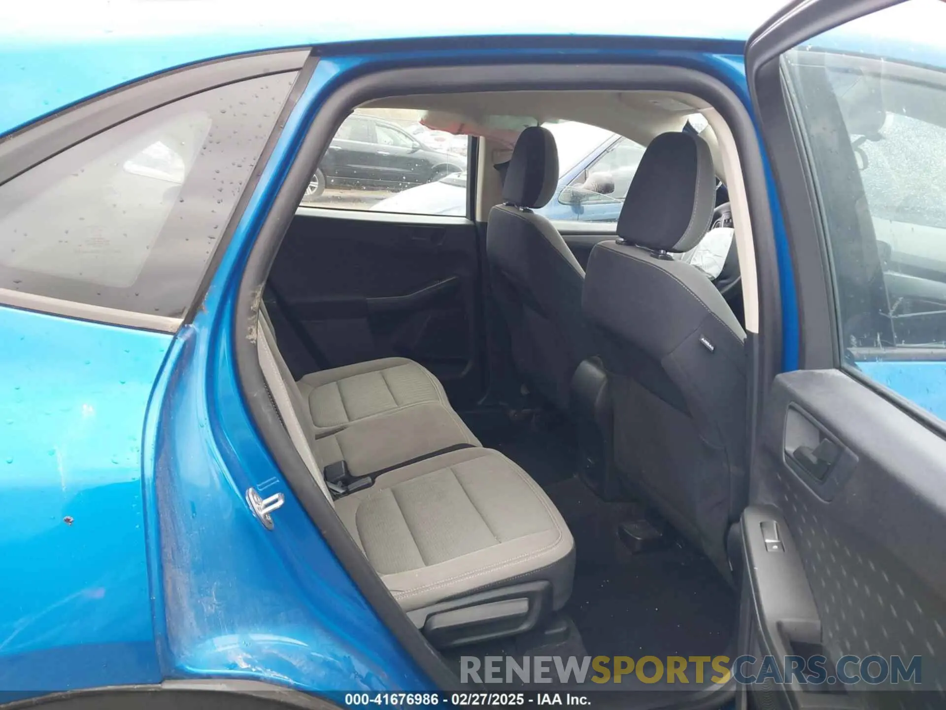 8 fotografías del automóvil dañado 1FMCU9F69LUB93713 FORD ESCAPE 2020