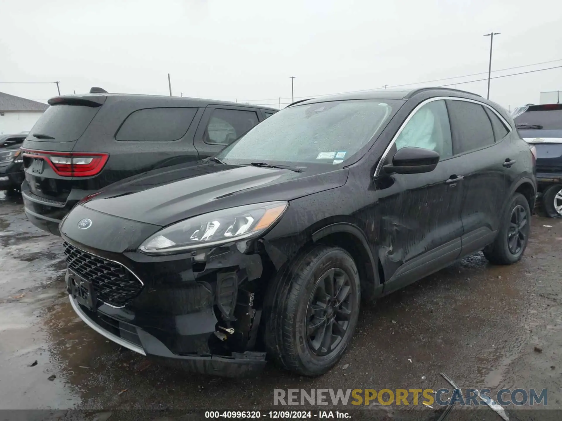 2 fotografías del automóvil dañado 1FMCU9G60LUA97399 FORD ESCAPE 2020