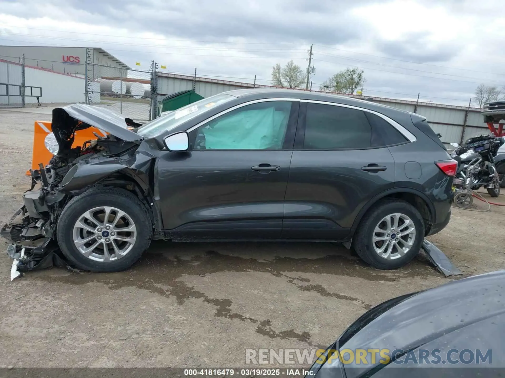 15 fotografías del automóvil dañado 1FMCU9G60LUC19985 FORD ESCAPE 2020