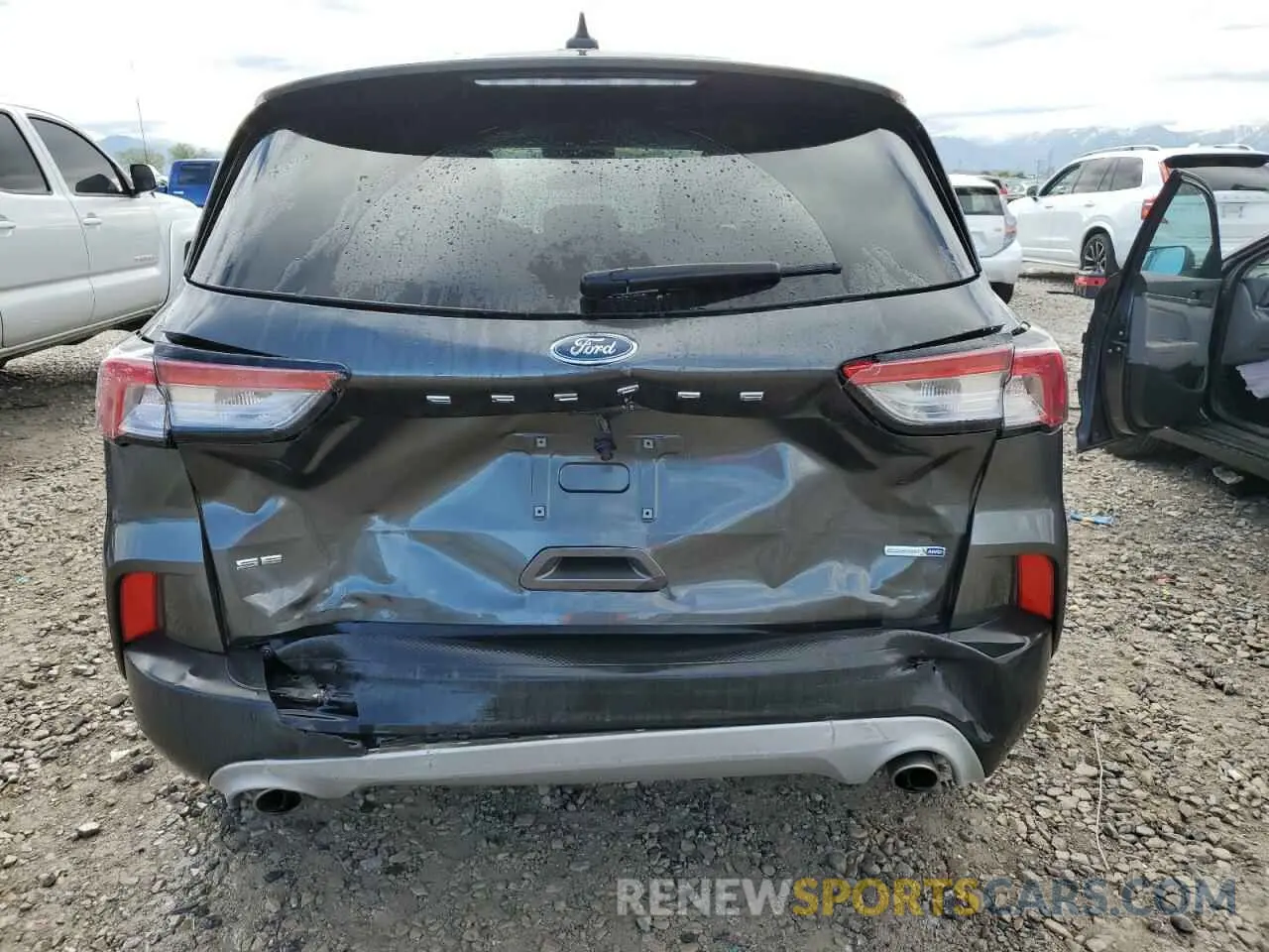 6 fotografías del automóvil dañado 1FMCU9G61LUA34036 FORD ESCAPE 2020